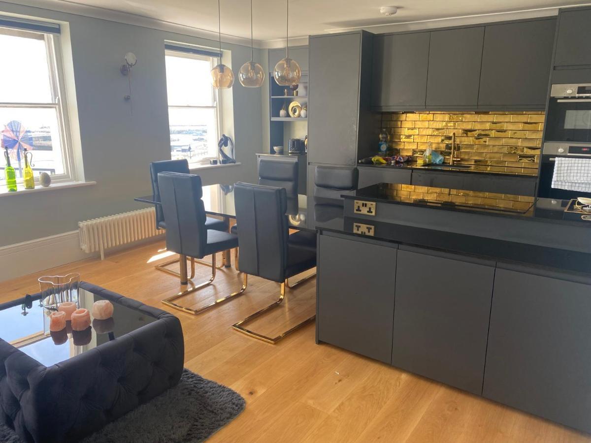 Sea View Apartment Ramsgate Bagian luar foto